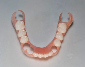 Частичные съемные протезы цена